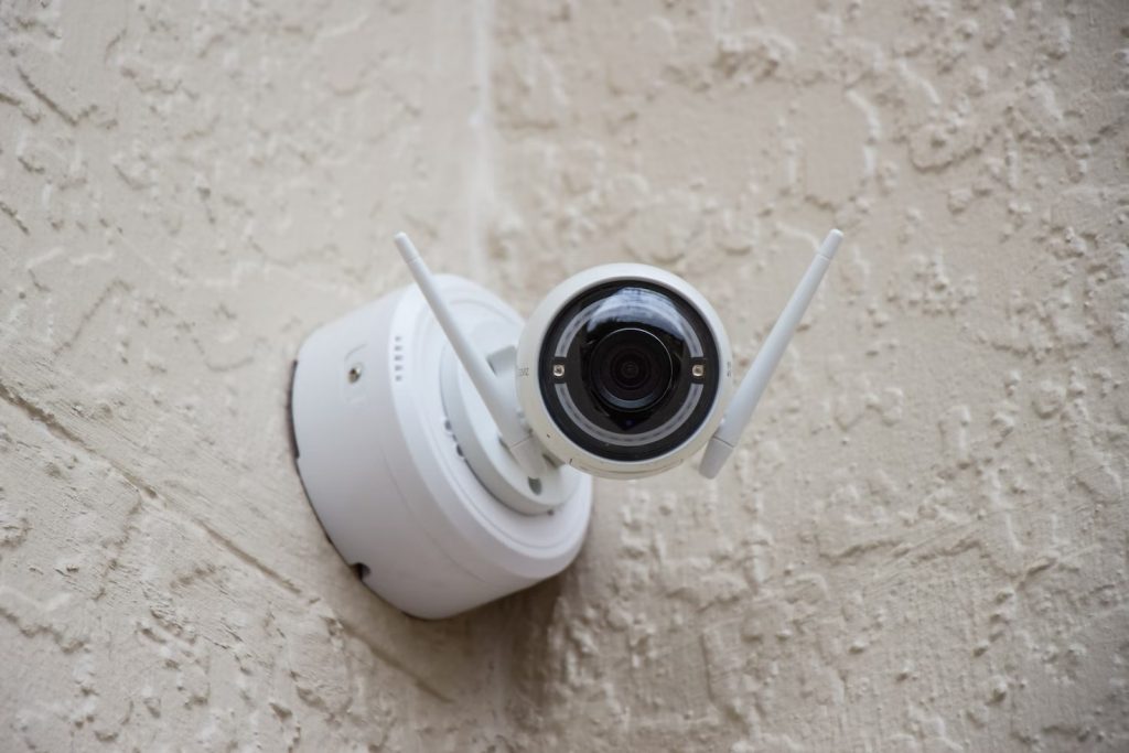 Top-Rated CCTV Cameras: A Comparison of the Best Security Solutions in the Market